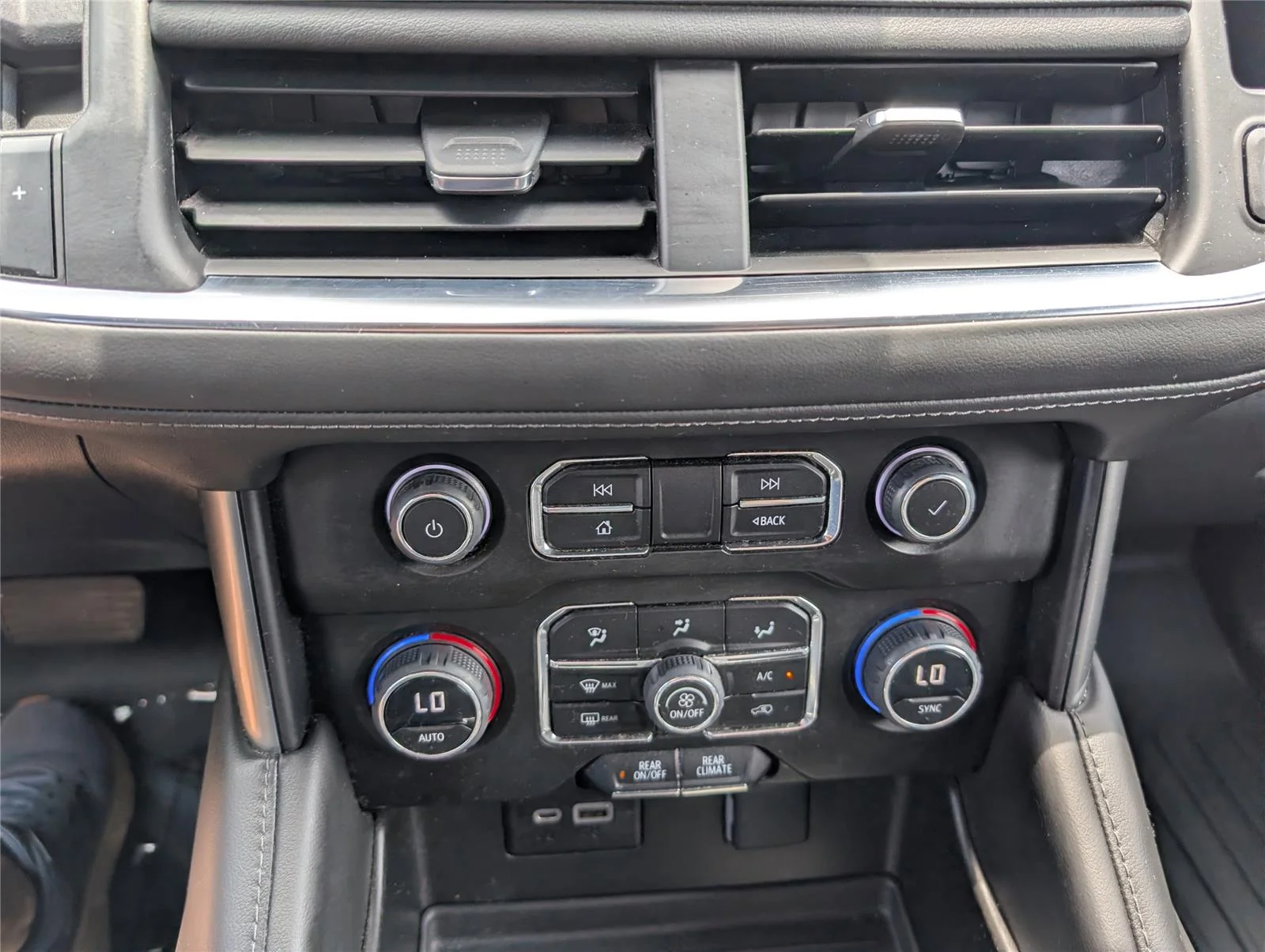 Used 2023 Summit White Chevrolet LS image 14