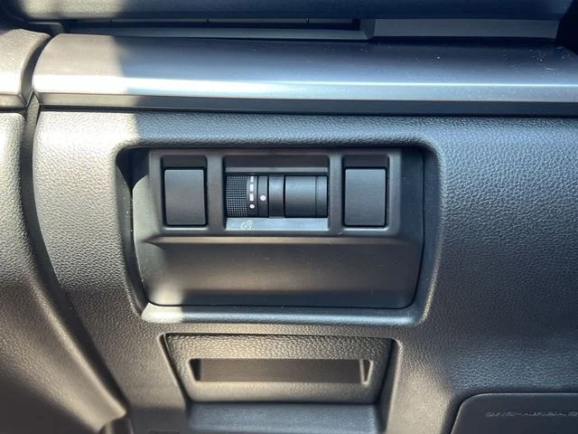 Used 2025 Black Subaru Base image 33