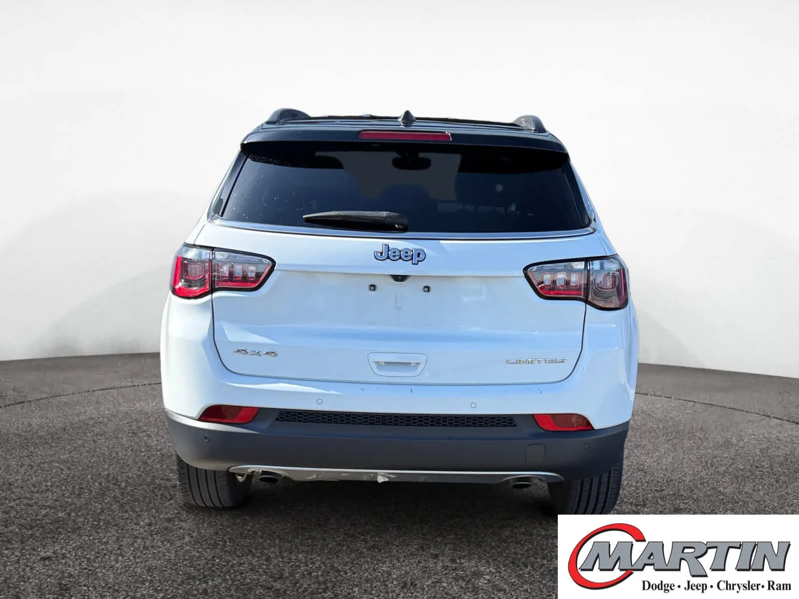 Used 2023 Bright White Clearcoat Jeep Limited image 6