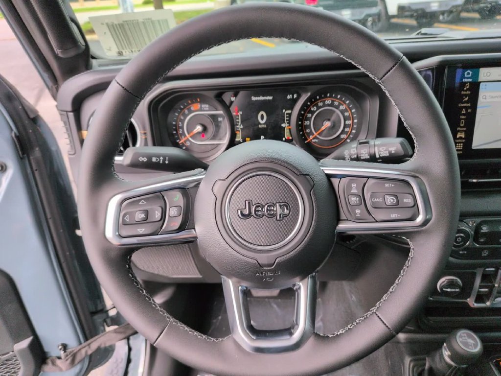 New 2026 Anvil Clear-Coat Exterior Paint Jeep Sahara image 23