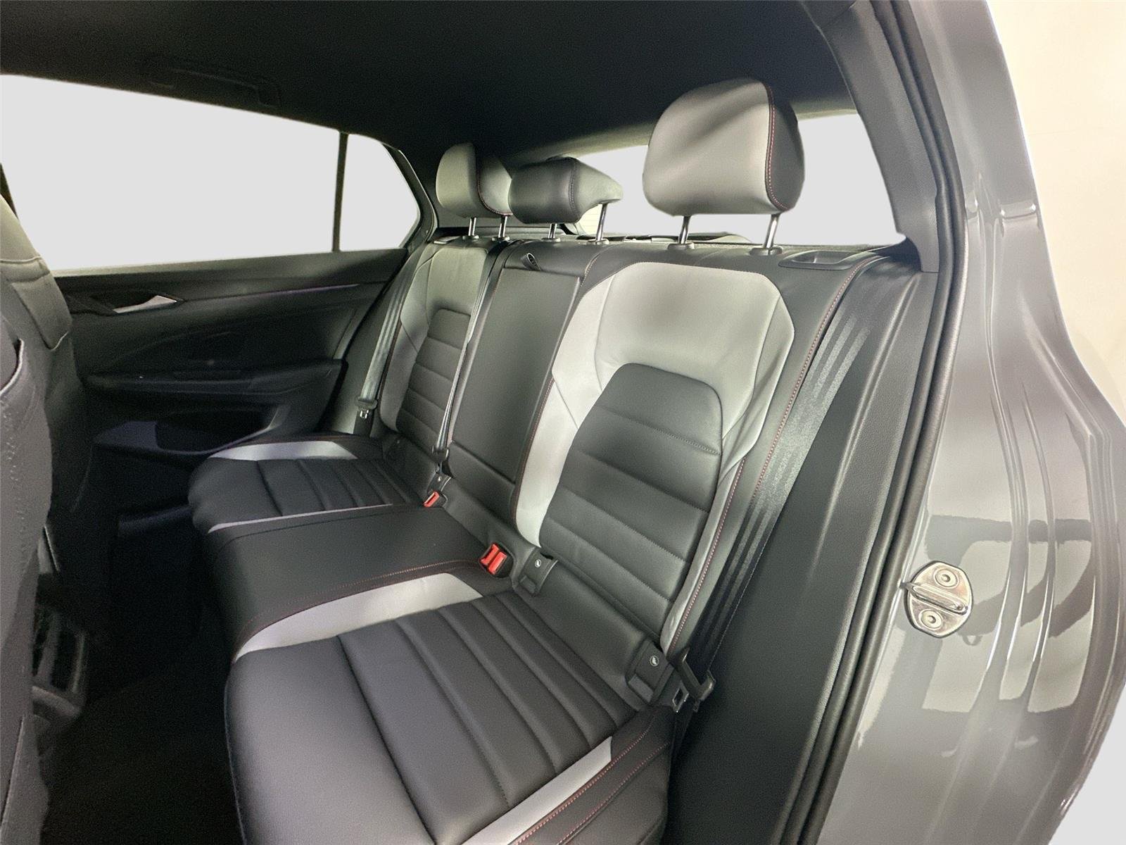 New 2026 Moonstone Gray Volkswagen SE image 24