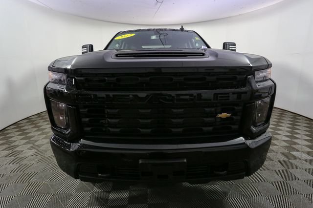 Used 2022 Black Chevrolet Custom image 4