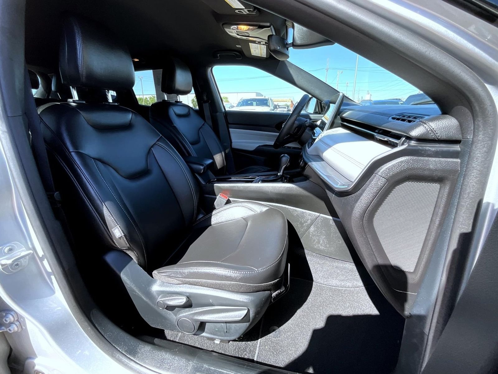 Certified Used 2025 Silver Jeep Limited image 16