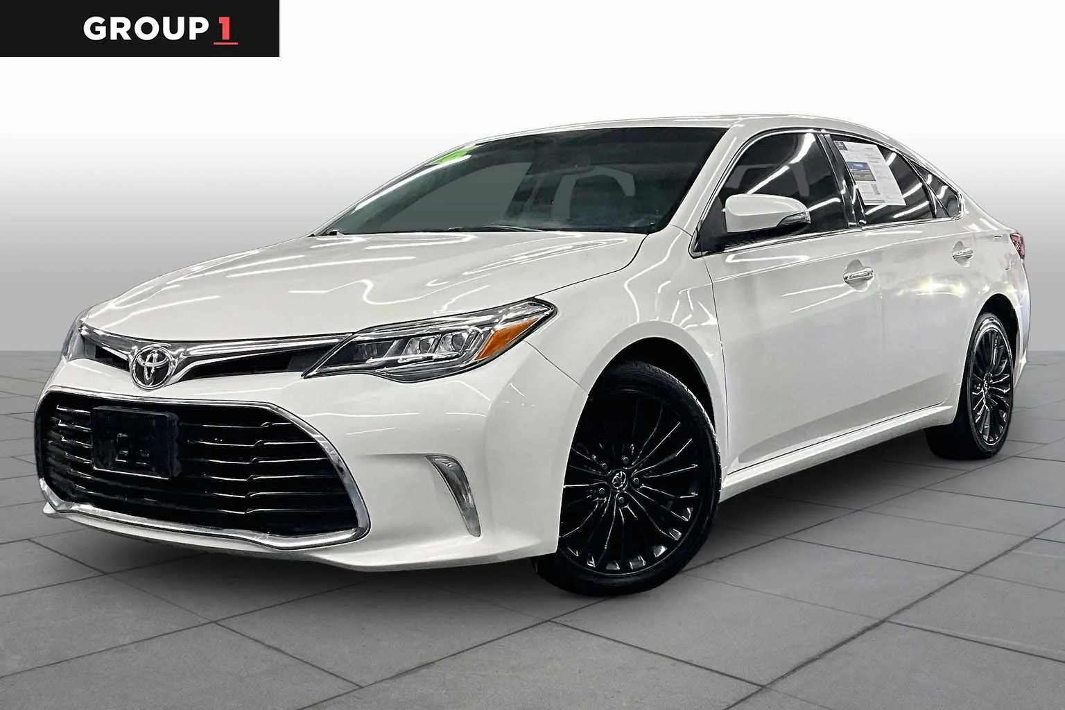 2016 Toyota Avalon XLE Touring's photo