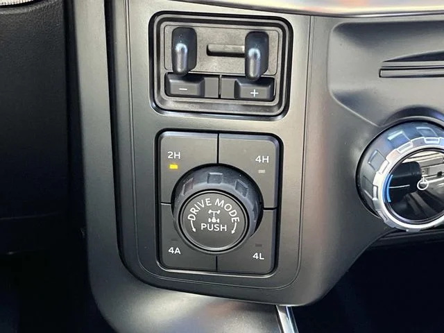 Used 2023 White Ford Raptor image 40