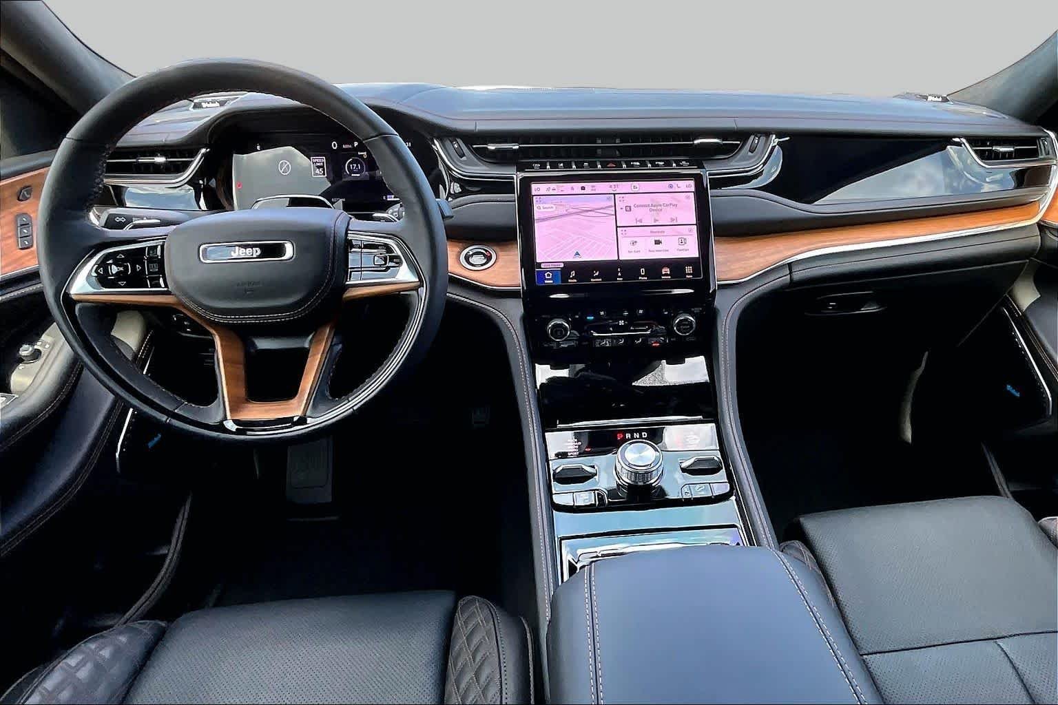 Used 2025 Silver Zynith Jeep Summit Reserve image 16