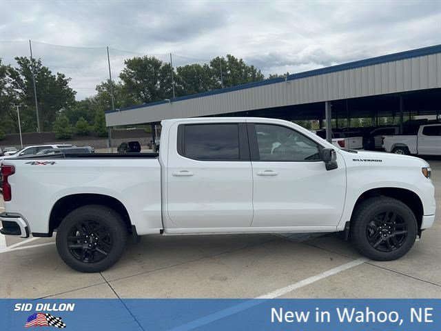 New 2026 Summit White Chevrolet RST image 7