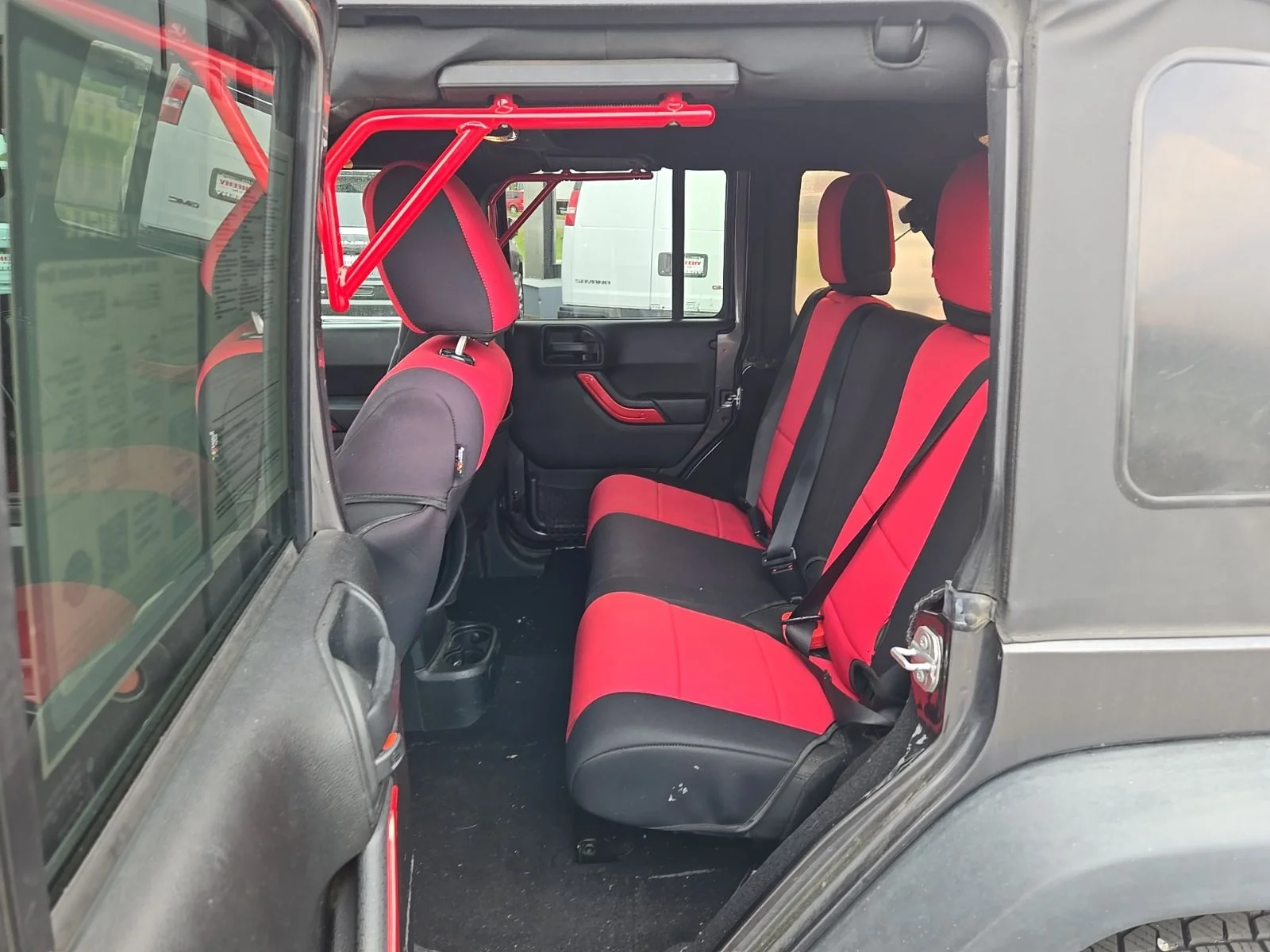 Used 2016 Gray Jeep Unlimited Sport image 8