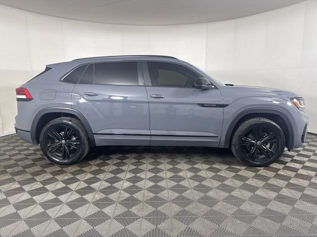Used 2022 Pure Gray Volkswagen 2.0T SEL R-Line Black image 2