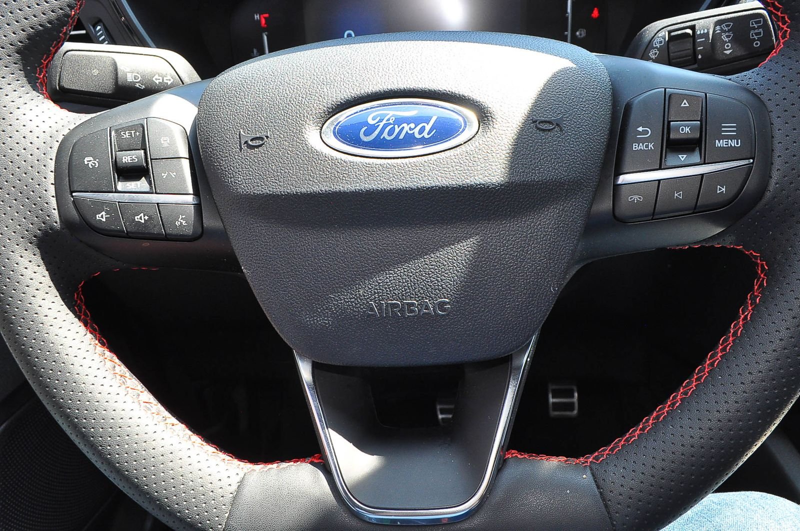 Used 2023 Red Ford ST-Line image 30
