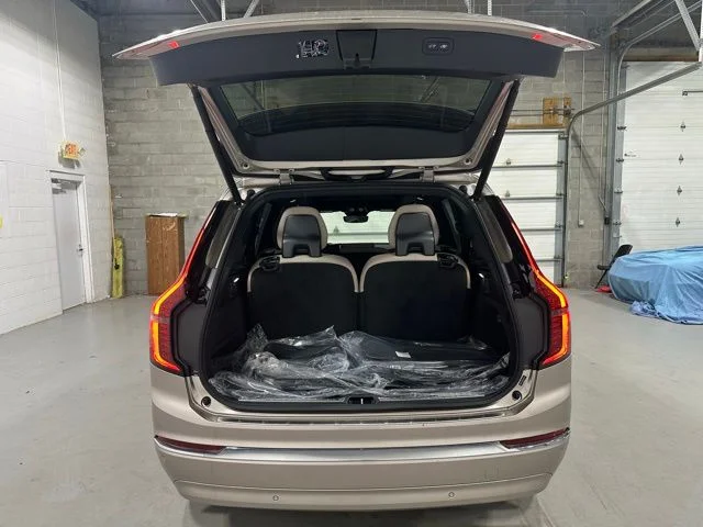 New 2026 Bright Dusk Volvo Plus image 20