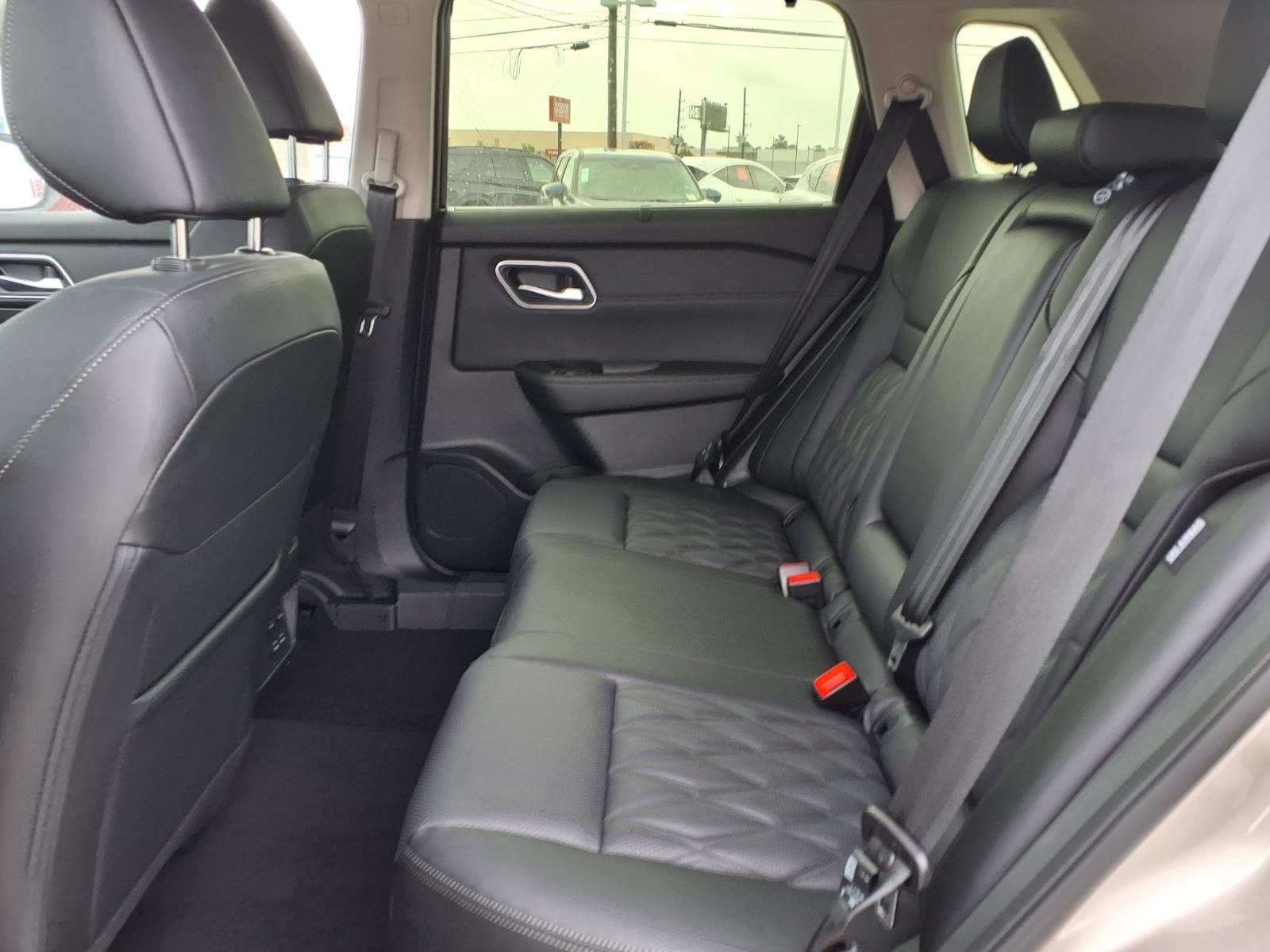 2026 Nissan Rogue Platinum Silver at Robbins Nissan