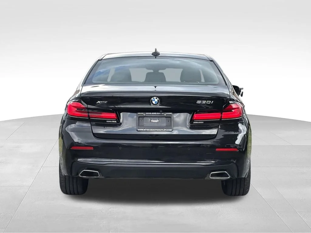 Used 2023 Black BMW 530i xDrive image 7