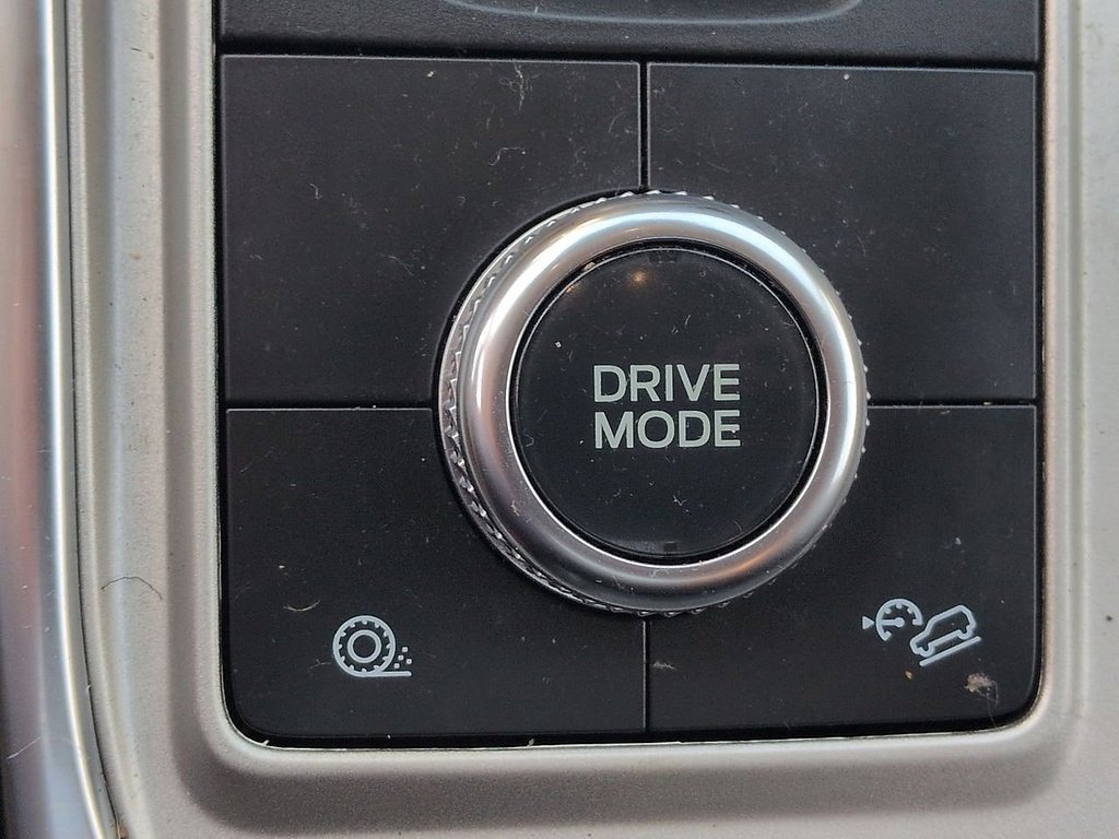 Used 2023 WHITE Ford XLT image 19