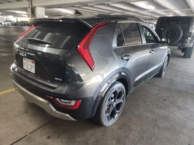 Used 2023 Gray Kia SX image 2