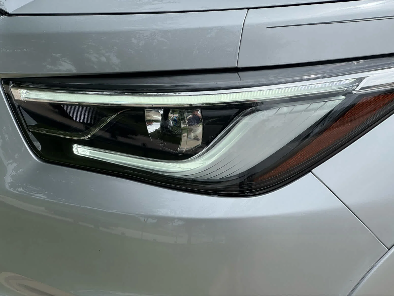 Certified Used 2021 Liquid Platinum INFINITI LUXE image 9