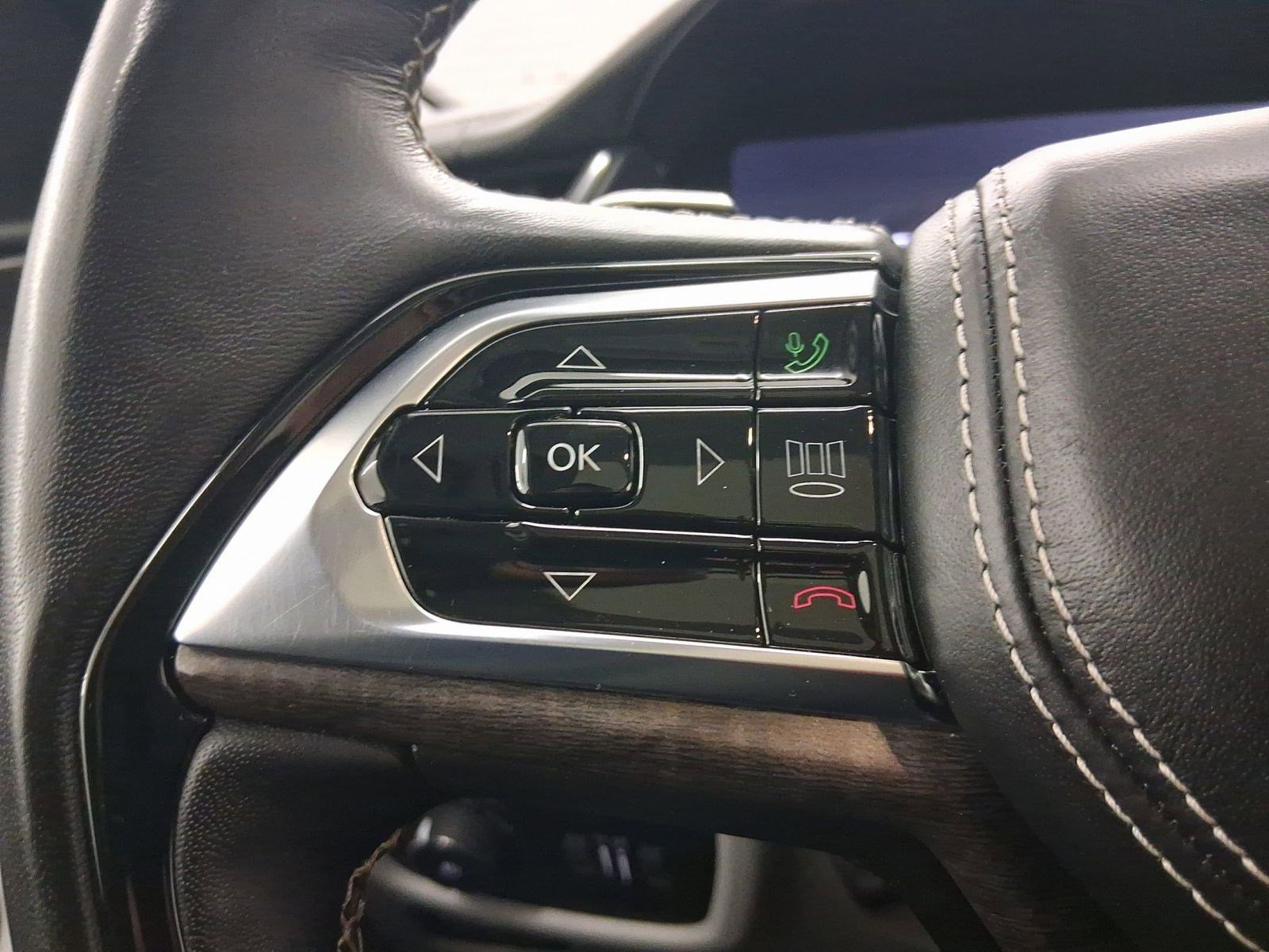 2023 Jeep Grand Cherokee Overland - Photo 15