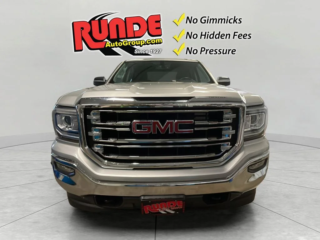 Used 2018 Quicksilver Metallic GMC SLT image 9