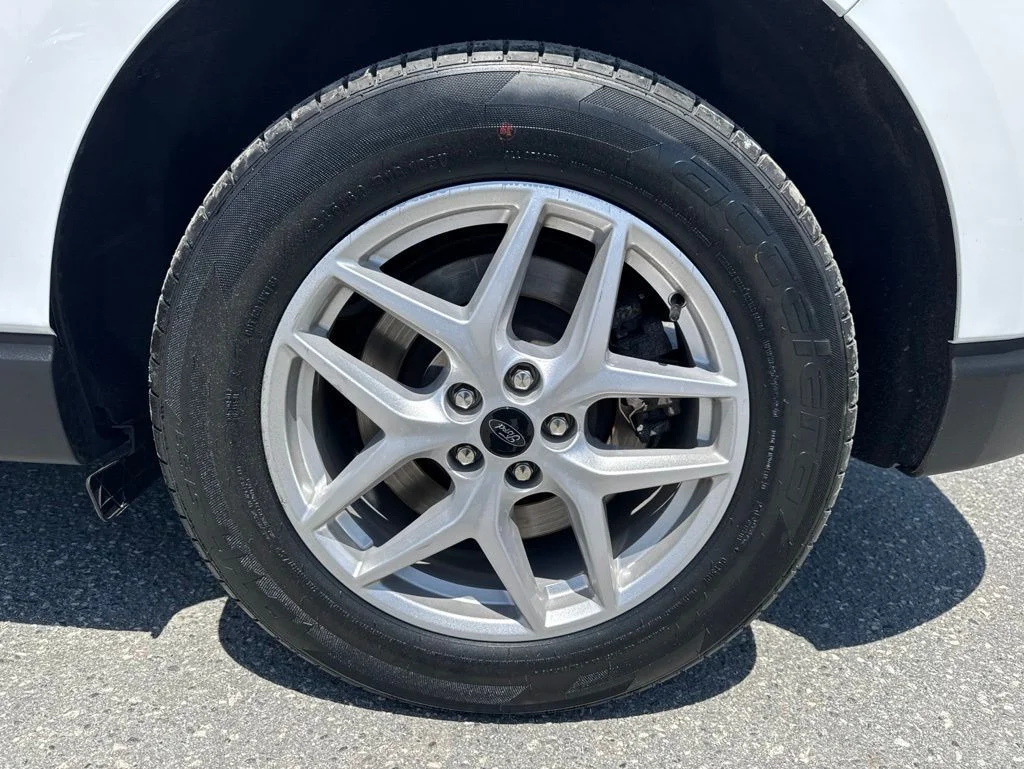 Used 2024 White Ford SEL image 29