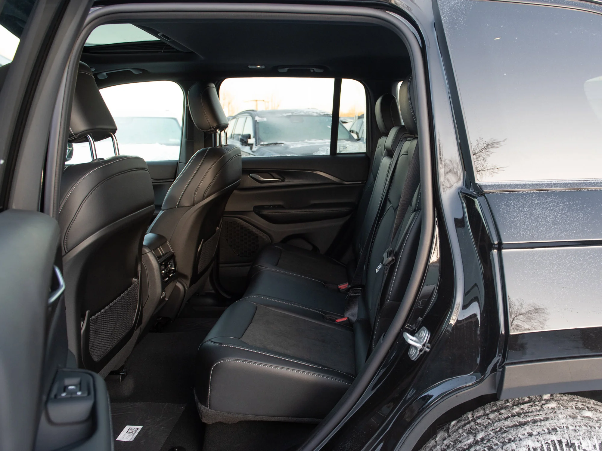 New 2025 Black Jeep Altitude* image 22