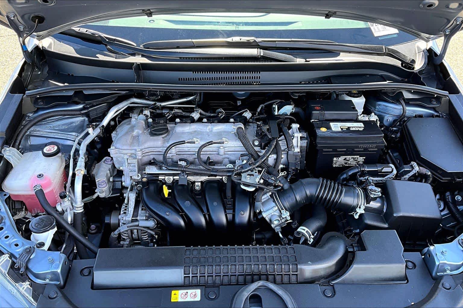 Used 2022 Celestite Toyota LE image 31