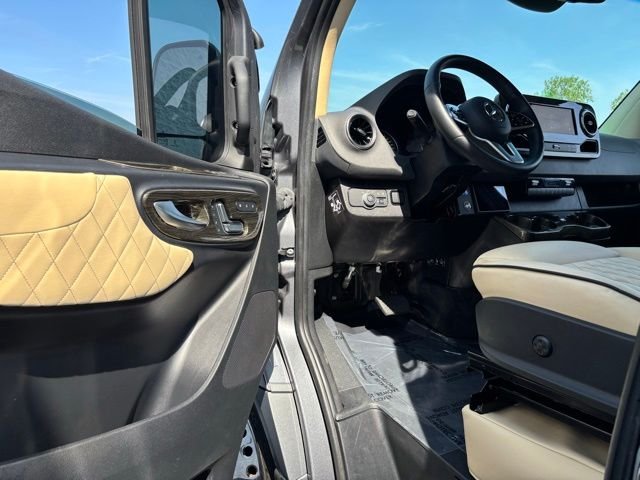 Used 2023 Gray Mercedes-Benz Midwest Automotive image 17