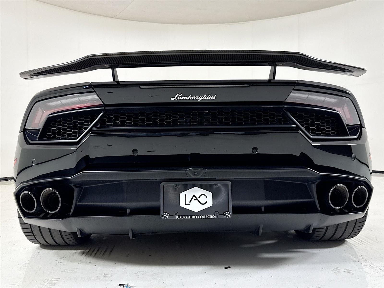 Used 2018 Arancio Borealis Pearl Effect Lamborghini  image 31