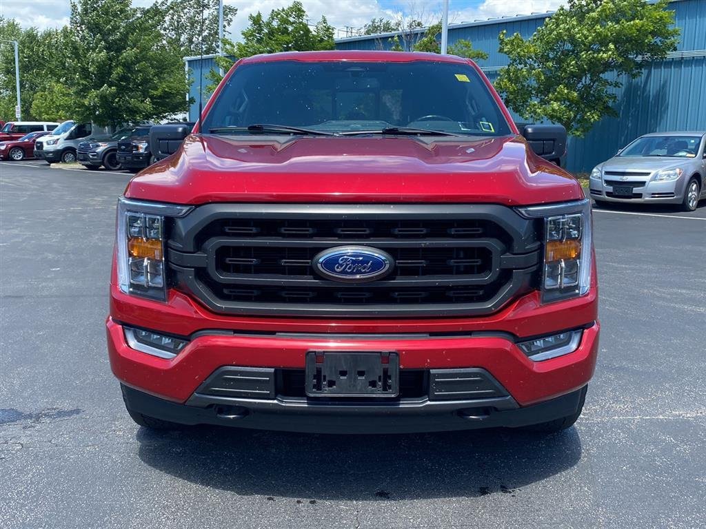Used 2022 Rapid Red Metallic Tinted Clearcoat Ford XLT image 5