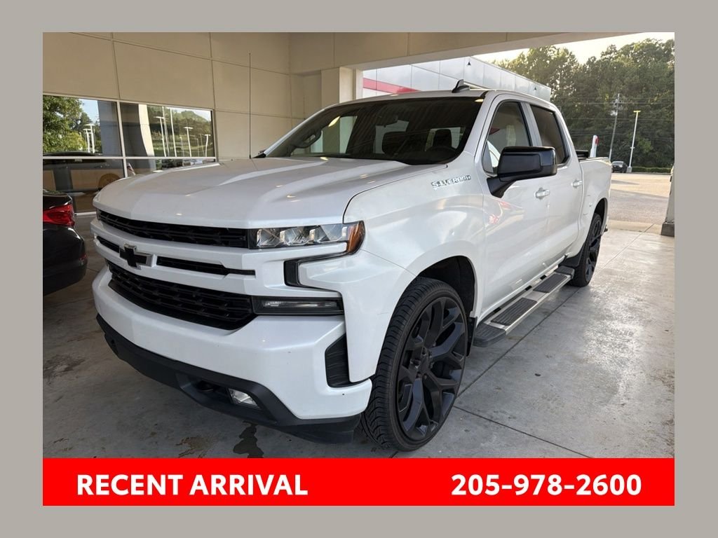 Used 2019 White Chevrolet RST image 1