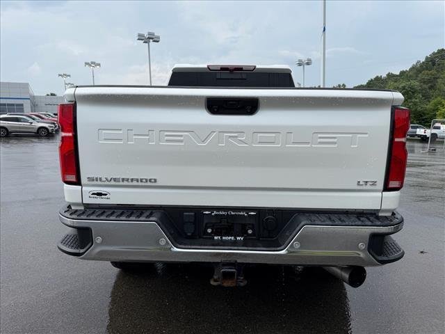 Used 2024 Iridescent Pearl Tricoat Chevrolet LTZ image 4