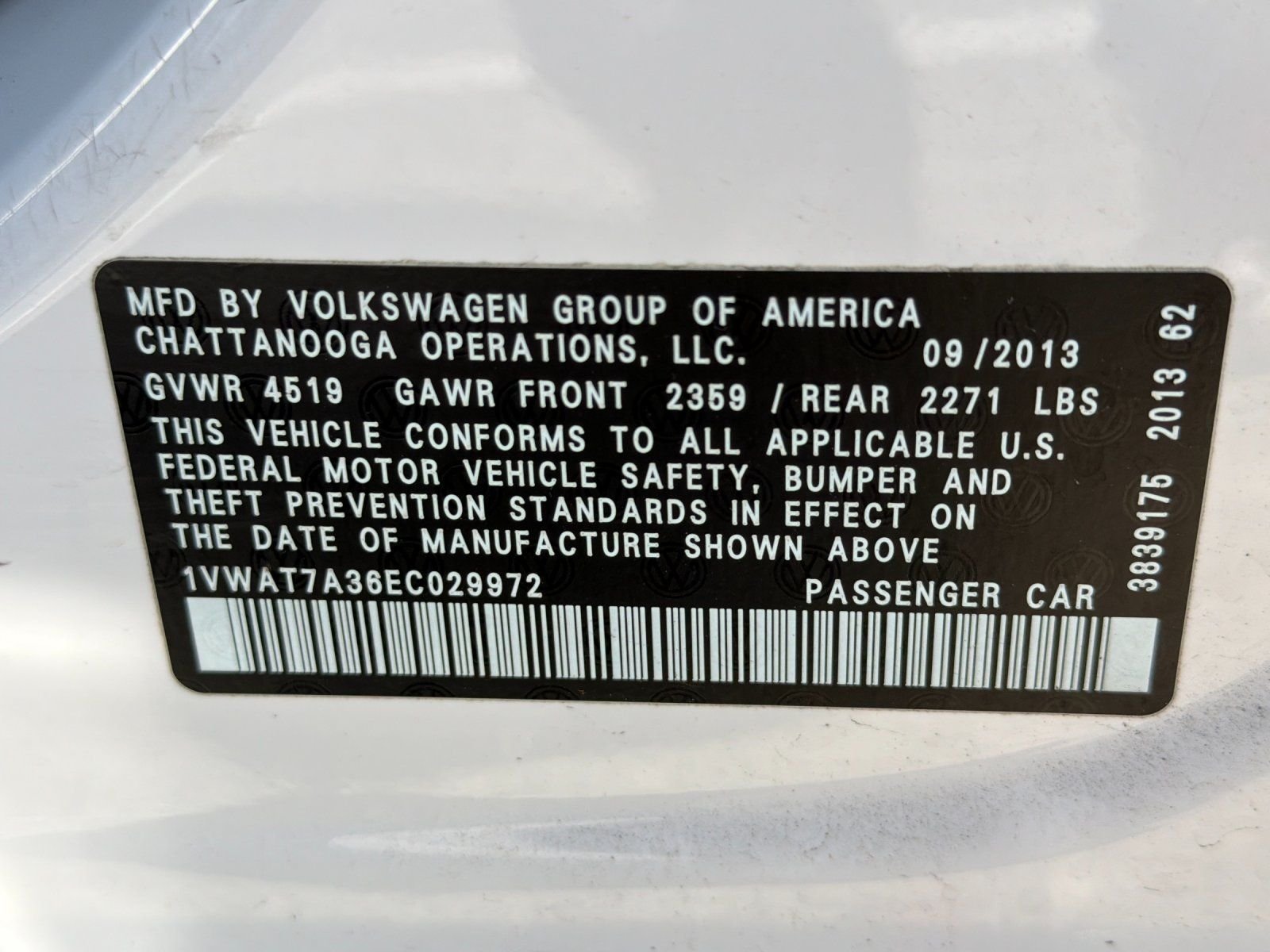 Used 2014  Volkswagen 1.8T Wolfsburg Edition image 25