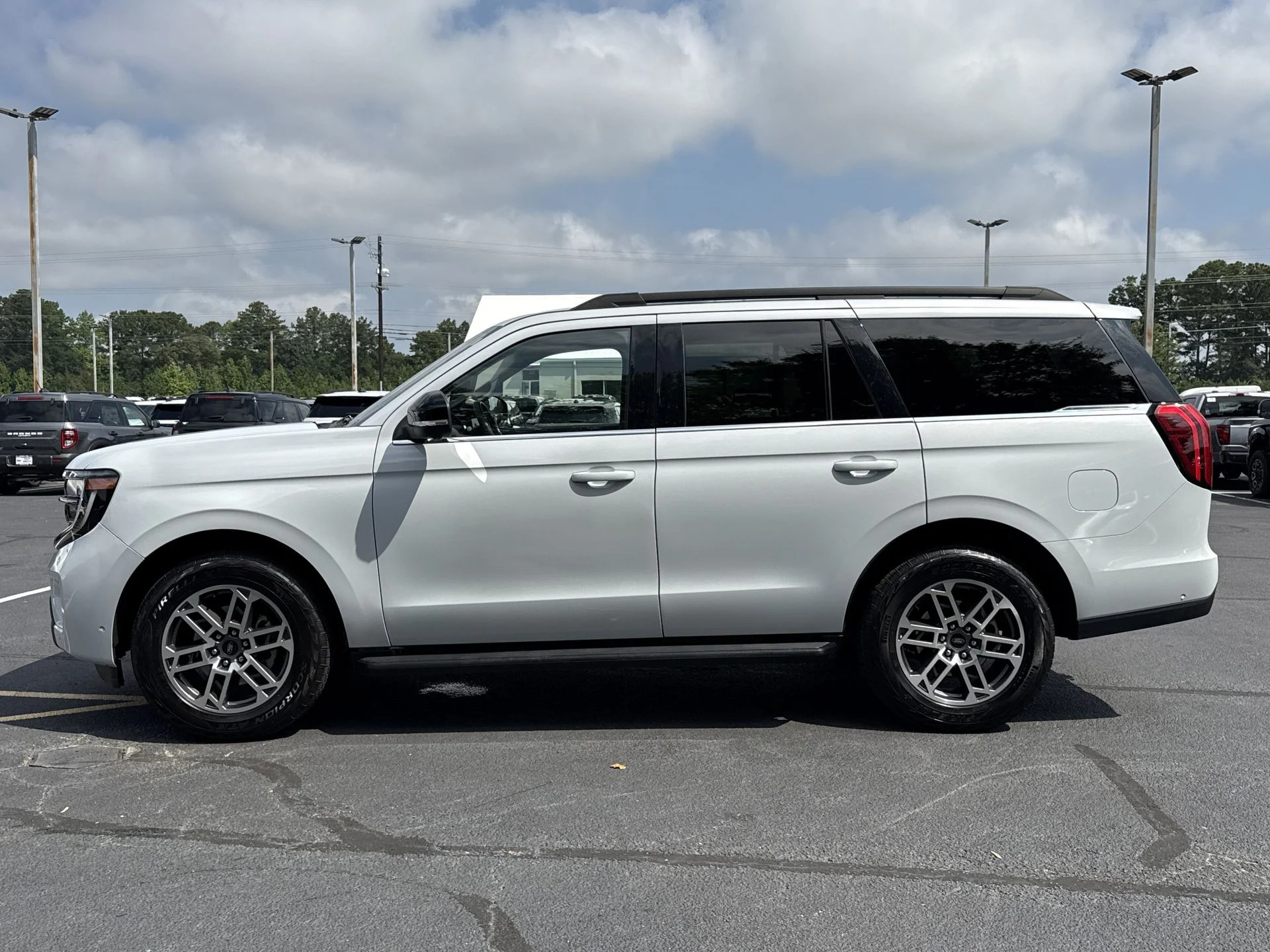 Certified Used 2025 Silver Metallic Ford Active image 28