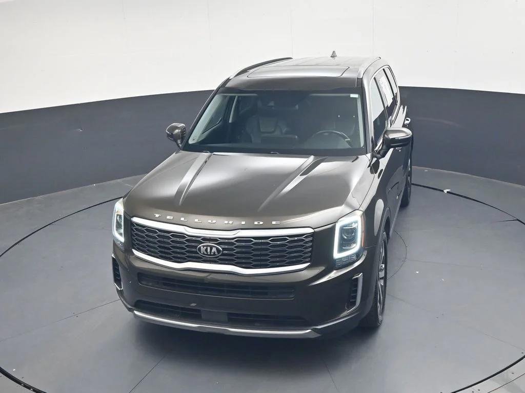 Used 2021 Green Kia S image 39