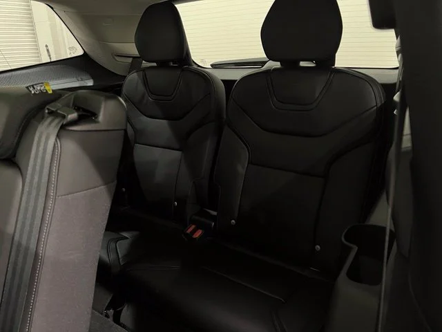 New 2026 Crystal White Volvo Ultra image 25