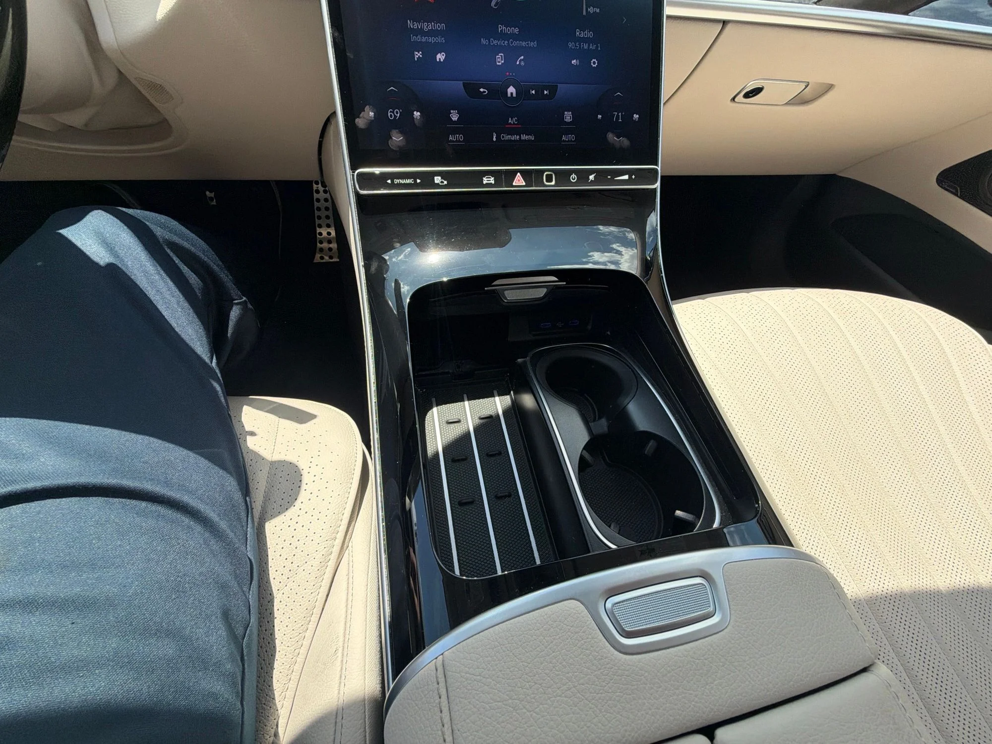 Used 2023 Gold Mercedes-Benz S 500 image 13
