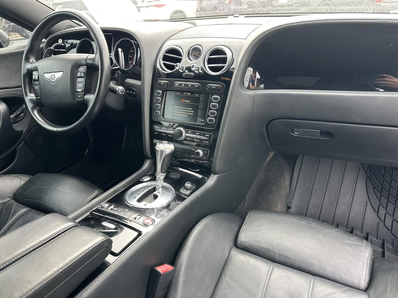 Used 2005 Beluga Bentley GT image 15