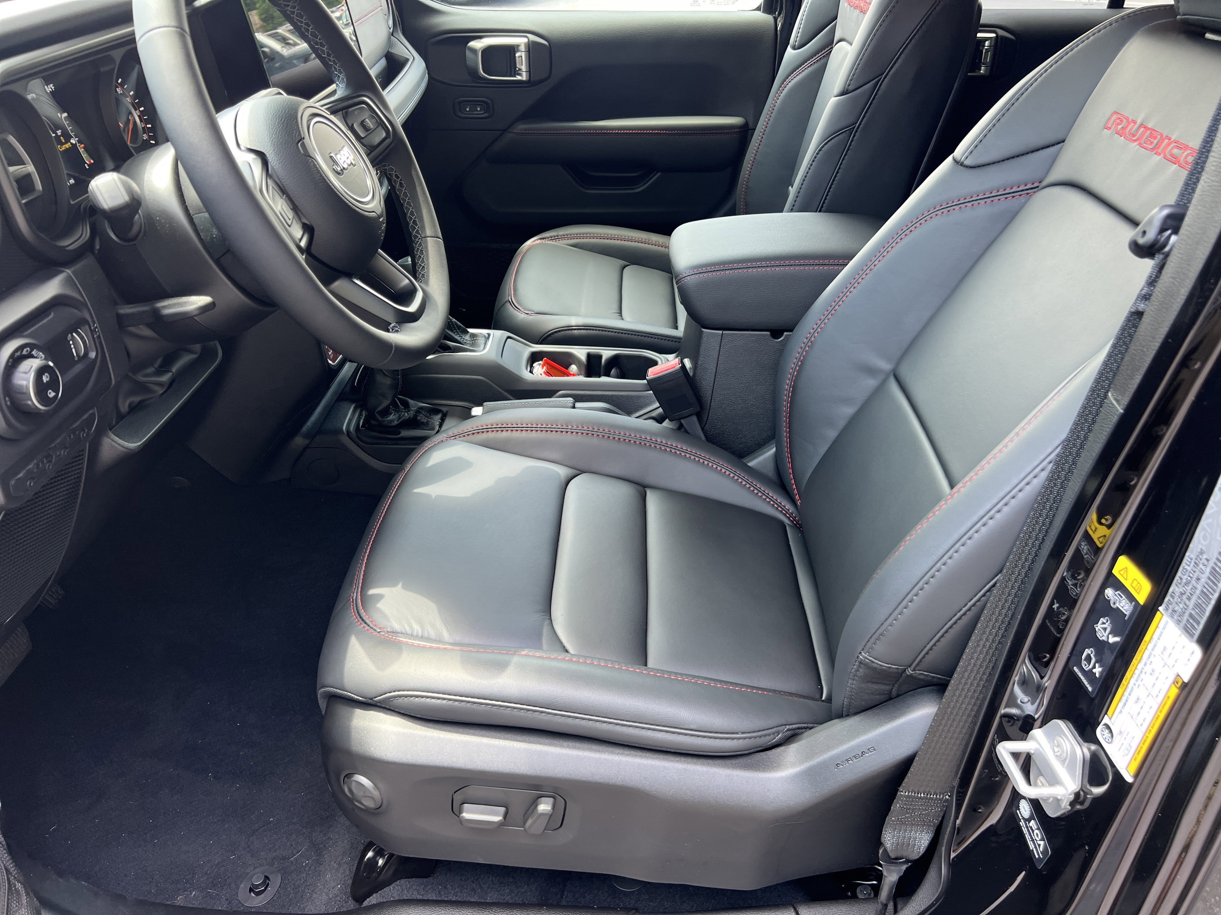 New 2026 Black Clearcoat Jeep Rubicon X image 11