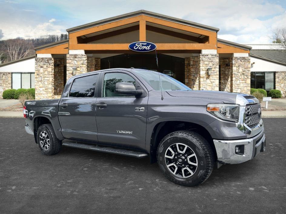 Used 2018 Magnetic Gray Metallic Toyota SR5 image 3