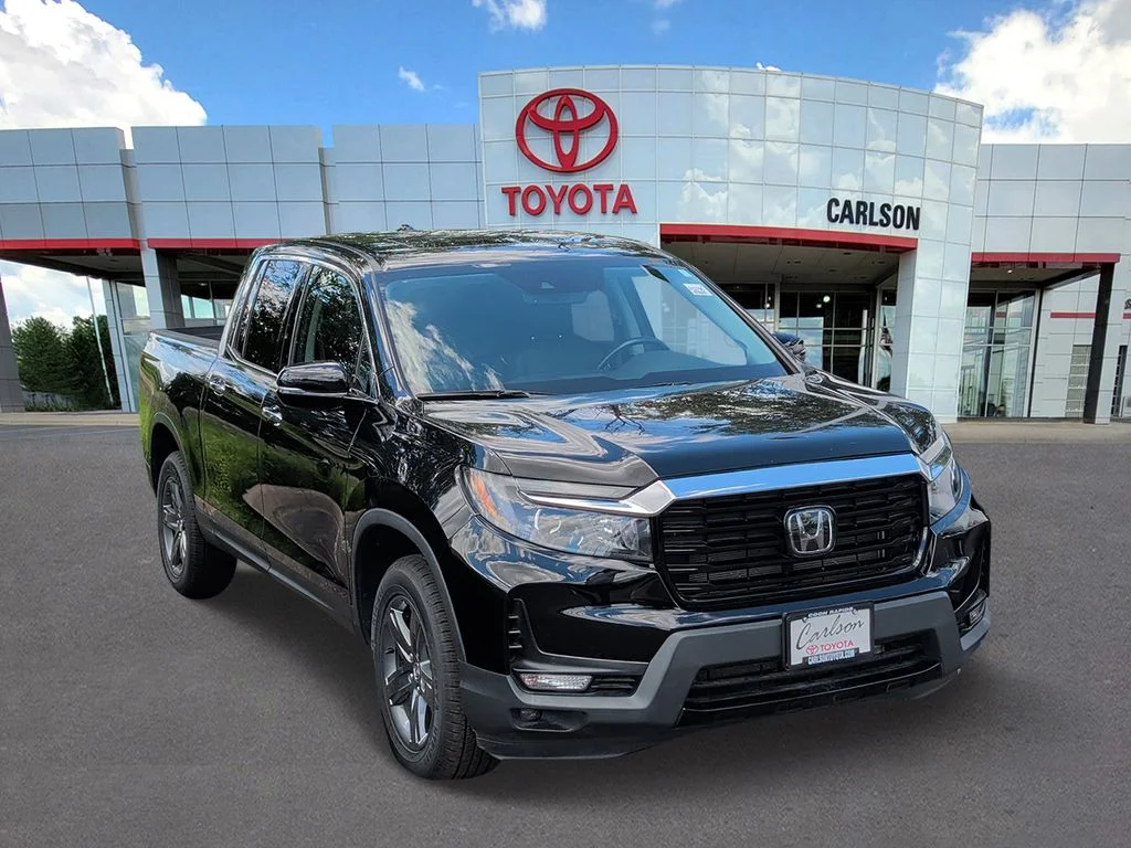 Used 2023 Honda Ridgeline RTL-E with VIN 5FPYK3F75PB011419 for sale in Minneapolis, Minnesota