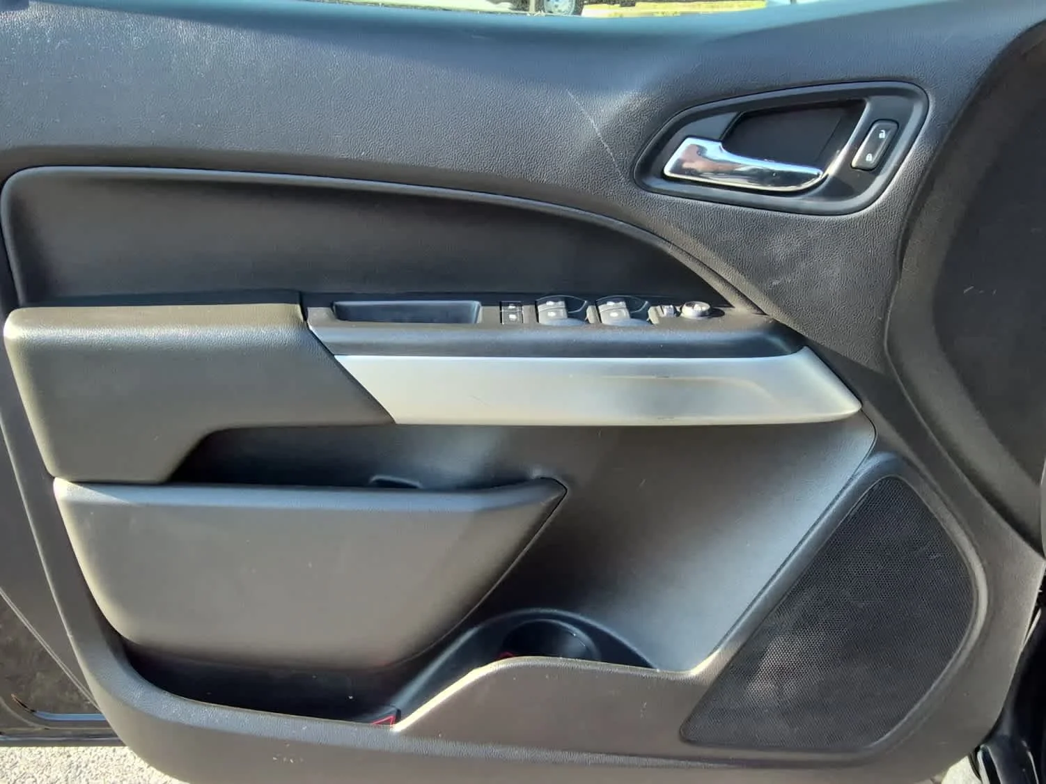 Used 2019 Black Chevrolet 4WD ZR2 image 11