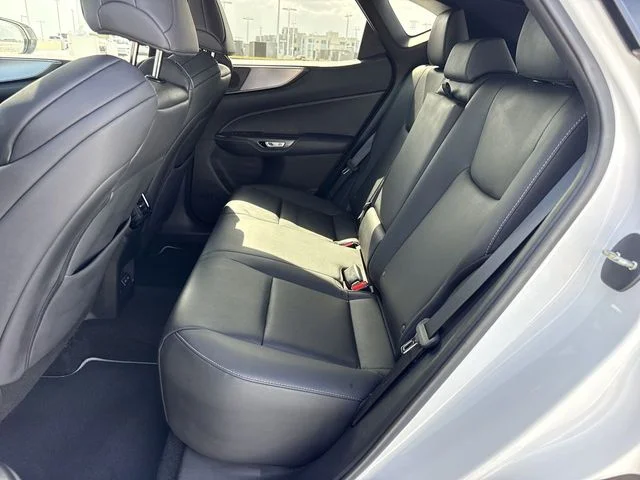 Used 2024 White Lexus 350 F SPORT Handling image 23