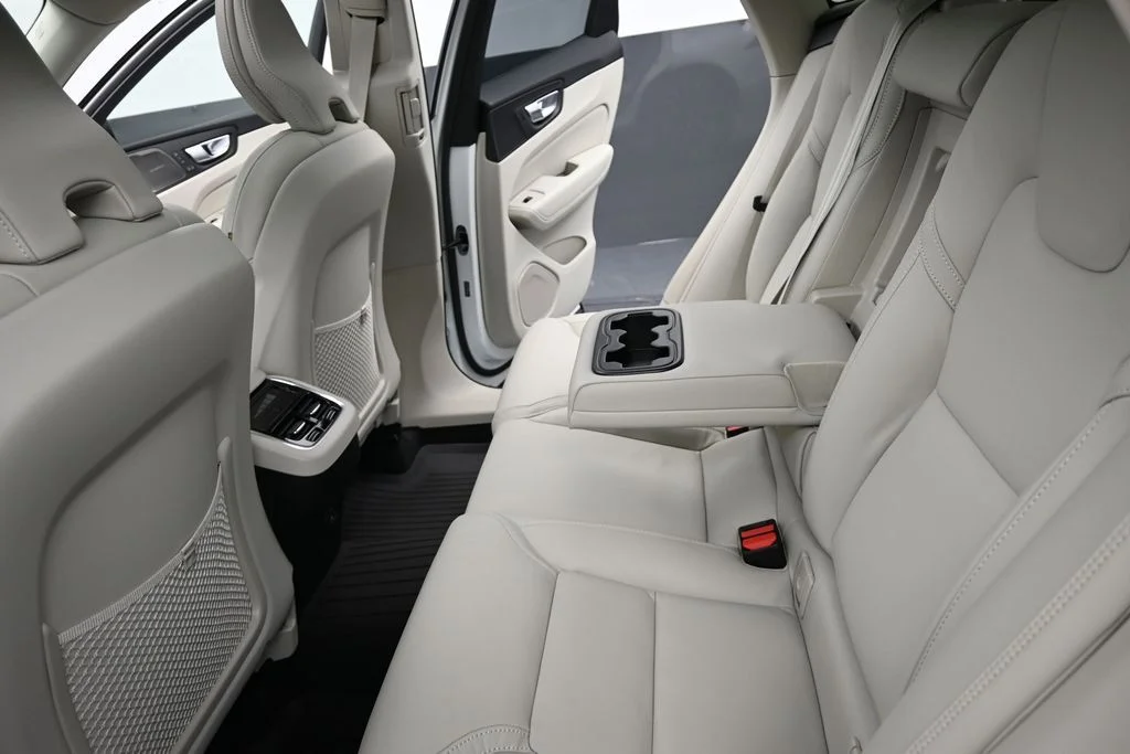 Used 2026 Crystal White Volvo Ultra image 14