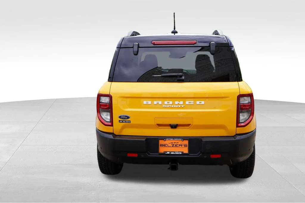 Used 2022 Cyber Orange Metallic Tricoat Ford Outer Banks image 6