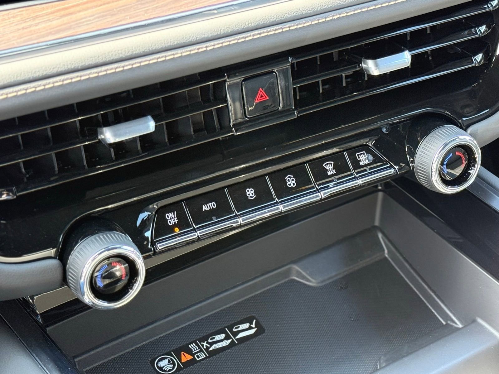 2026 Chevrolet Tahoe Premier - Photo 34