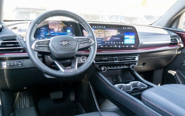 Used 2024 Blue Chevrolet Z71 image 12