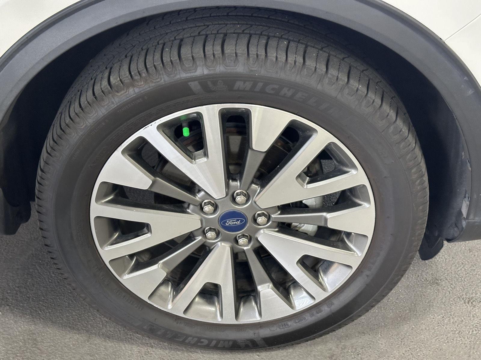 Used 2021 Star White Metallic Tri-Coat Ford Titanium Hybrid image 16