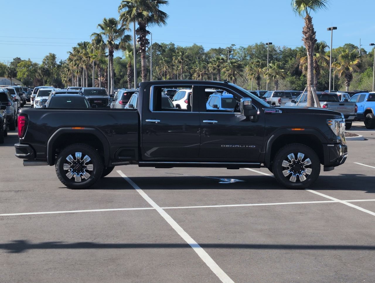 2026 GMC Sierra 2500HD Denali - Photo 9