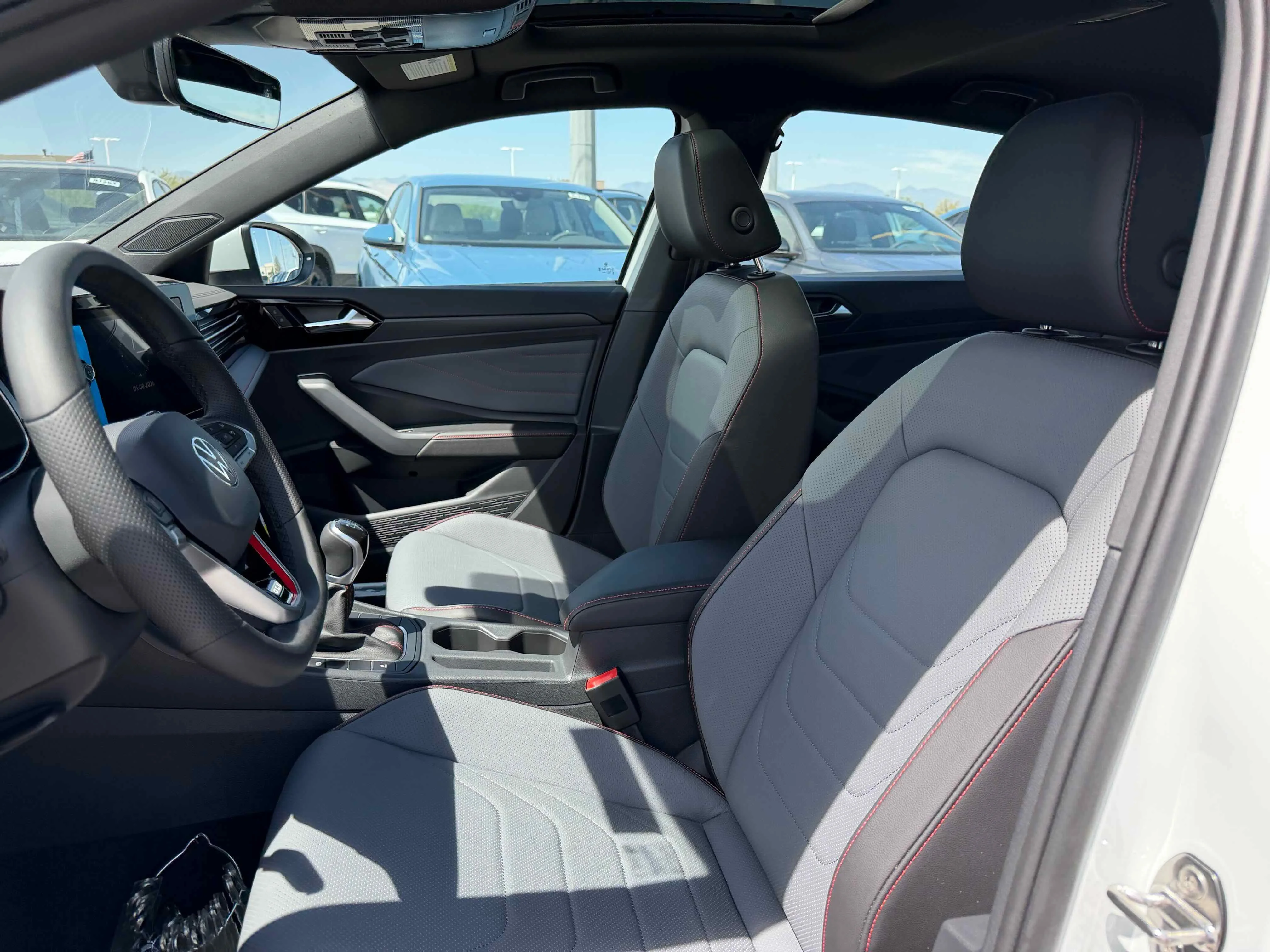 New 2026 Pure White Volkswagen Autobahn image 4