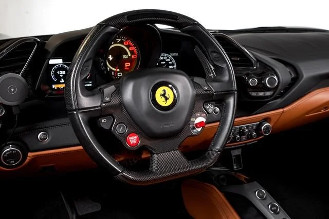 Certified Used 2018 Nero Daytona Ferrari  image 31