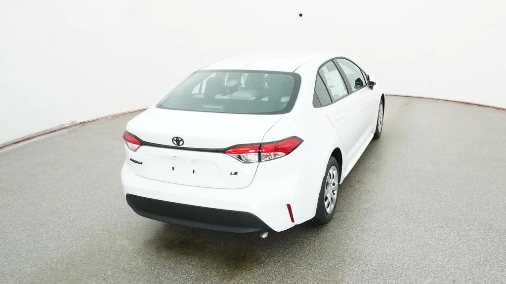 New 2026 Ice Cap Toyota LE image 22